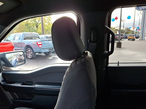 Certified 2022 Ford F150 XL w/ STX Black Appearance Package image 17