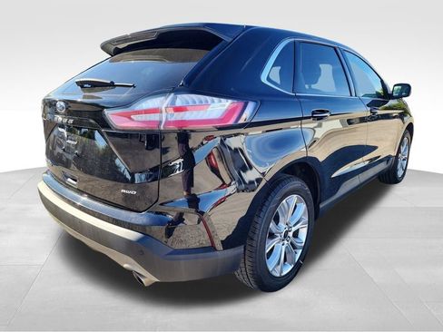 Used 2024 Ford Edge Titanium image 8