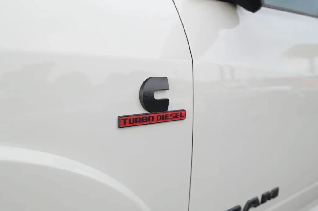 Used 2022 RAM 3500 Limited AWD/4WD image 13