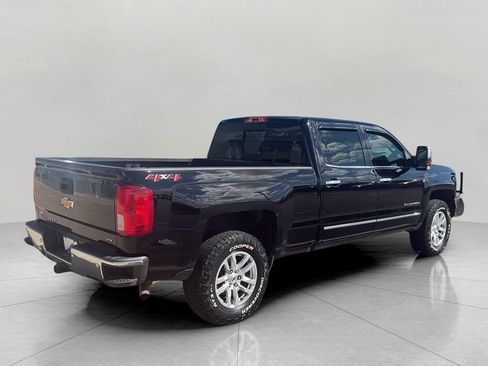 Used 2018 Chevrolet Silverado 1500 LTZ w/ LTZ Plus Package AWD/4WD image 4