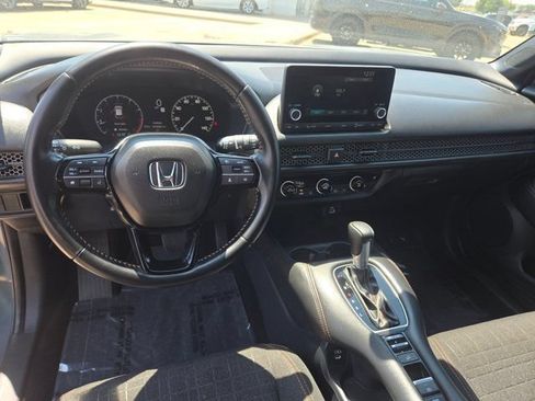 Used 2025 Honda HR-V Sport image 17