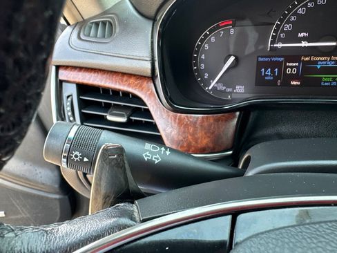 Used 2017 Cadillac CTS Luxury RWD image 21