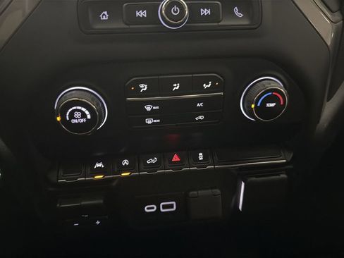 Used 2023 Chevrolet Silverado 1500 Custom image 40