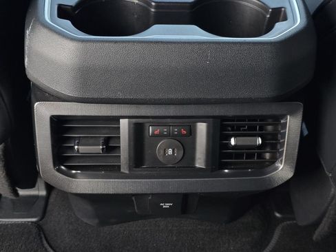 Used 2025 Ford F350 Platinum AWD/4WD image 37