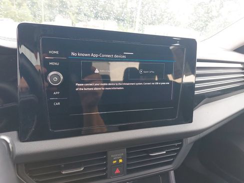 Certified 2025 Volkswagen Jetta S FWD image 19