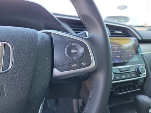 Used 2017 Honda Civic Touring image 13