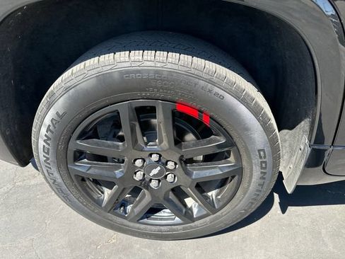 Certified 2021 Chevrolet Traverse Premier w/ Redline Edition FWD image 9