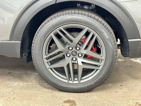 New 2026 Ford Explorer ST-Line w/ ST-Line Street Pack AWD/4WD image 44