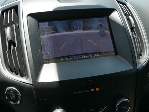 Used 2020 Ford Edge SEL AWD/4WD image 20
