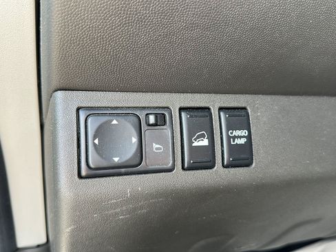 Used 2017 Nissan Frontier SV w/ SV Value Truck Package AWD/4WD image 26