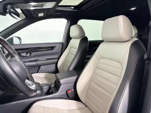 Used 2025 Honda CR-V Sport Touring image 23