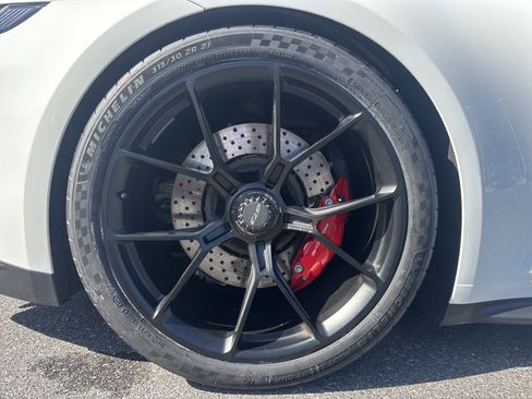 Used 2022 Porsche 911 GT3 image 25