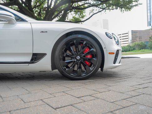 Used 2024 Bentley Continental GT Azure AWD/4WD image 6