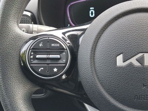 Used 2023 Kia Soul S image 21