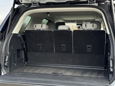 Certified 2025 Ford Expedition Active image 36