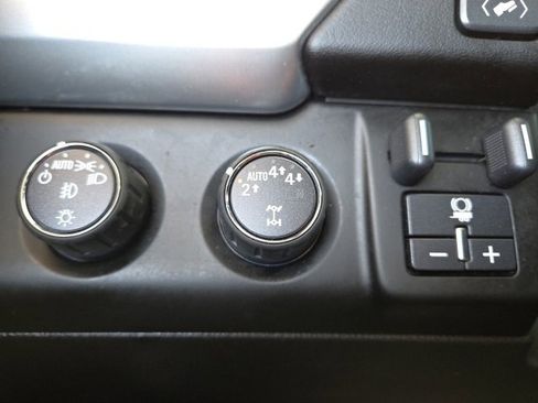 Used 2017 Chevrolet Tahoe LT w/ Luxury Package image 13