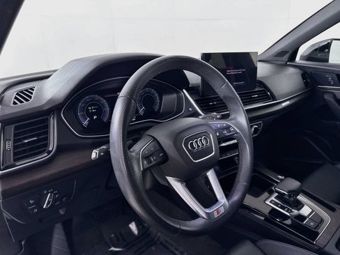 Certified 2024 Audi Q5 e Premium Plus AWD/4WD image 4