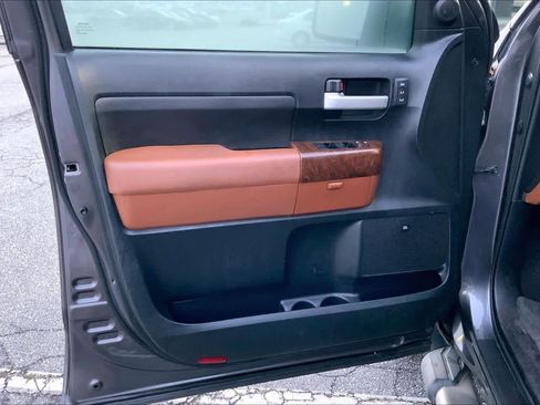 Used 2011 Toyota Tundra Limited w/ Memory Pkg image 21