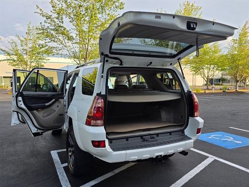 Used 2005 Toyota 4Runner Limited image 27