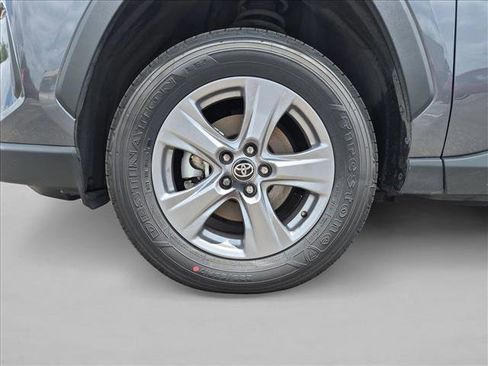 Used 2025 Toyota RAV4 XLE w/ Convenience Package AWD/4WD image 9