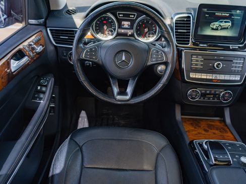 Used 2017 Mercedes-Benz GLS 550 4MATIC image 22