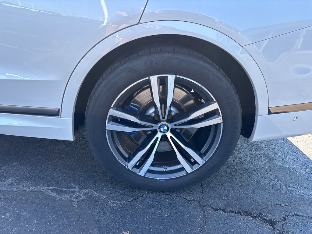 Used 2021 BMW X7 M50i w/ Cold Weather Package AWD/4WD image 10