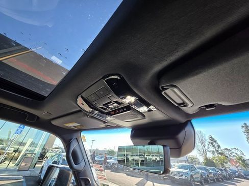 Used 2024 Toyota Land Cruiser image 12