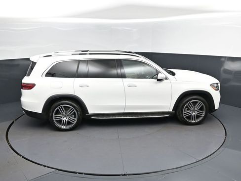 Used 2024 Mercedes-Benz GLS 450 4MATIC image 35