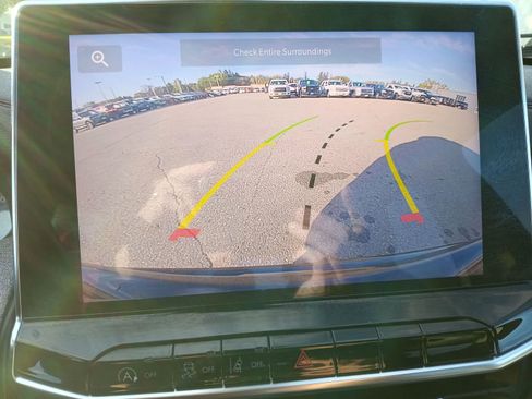 Certified 2024 Jeep Compass Latitude image 21