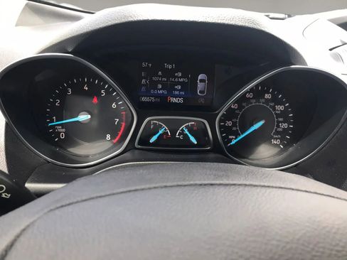 Used 2017 Ford Escape SE AWD/4WD image 20