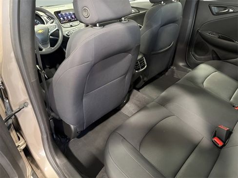 Used 2024 Chevrolet Malibu LT image 29
