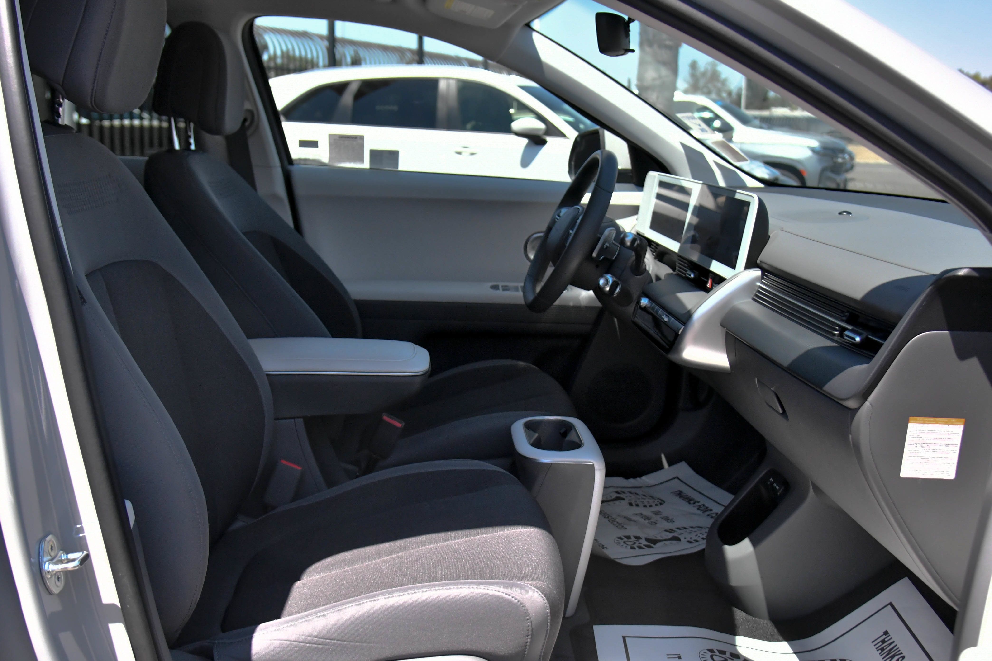 Used 2024 Hyundai Ioniq 5 SE RWD image 46