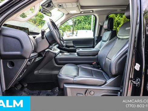 Used 2025 Ford Expedition Platinum AWD/4WD image 17