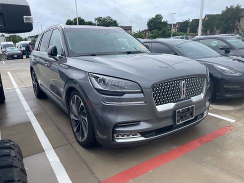 Used 2021 Lincoln Aviator Reserve w/ Equipment Group 201A AWD/4WD image 3