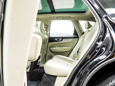 Used 2023 Volvo XC60 B5 Plus w/ Protection Package Premier FWD image 35