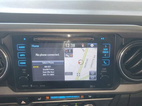 Used 2016 Toyota Tacoma TRD Sport w/ Premium & Technology Package image 21