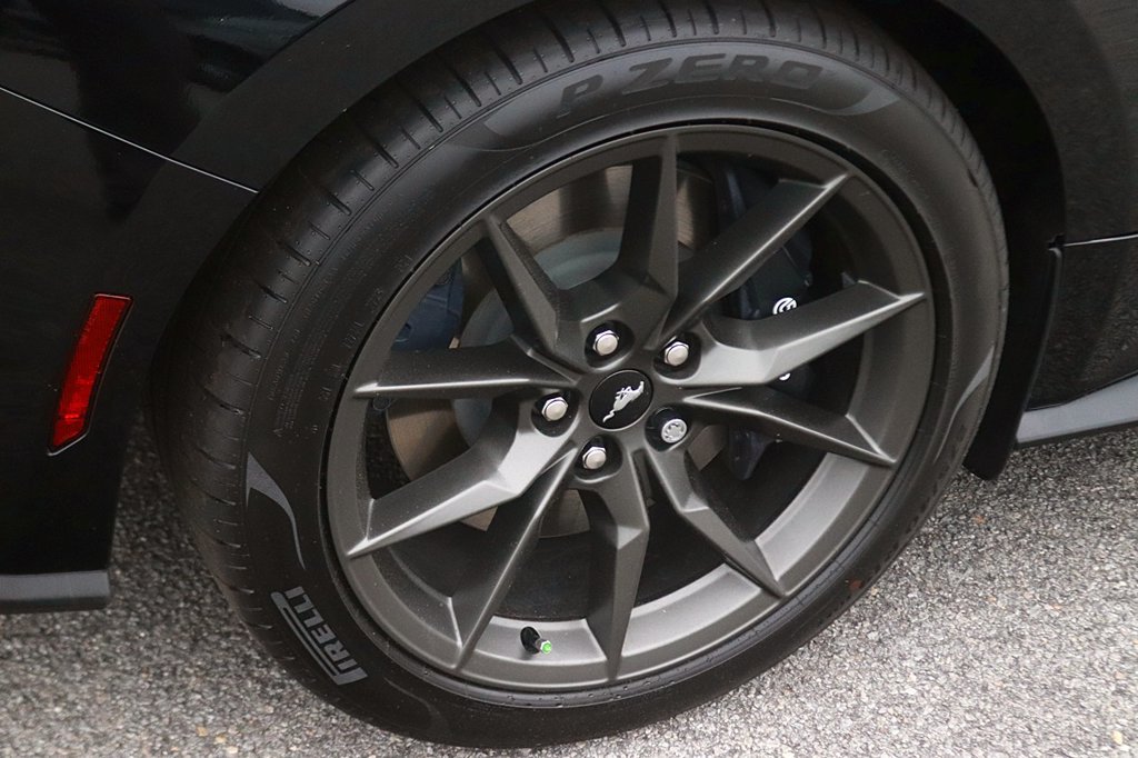 Used 2025 Ford Mustang Dark Horse RWD image 7