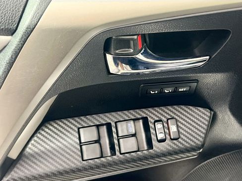 Used 2015 Toyota RAV4 Limited image 16