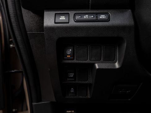 Used 2023 Nissan Frontier Pro-X w/ Technology Package image 21