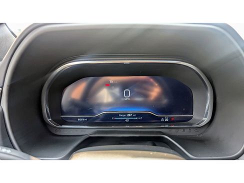 Used 2022 Chevrolet Tahoe Z71 w/ Luxury Package image 22