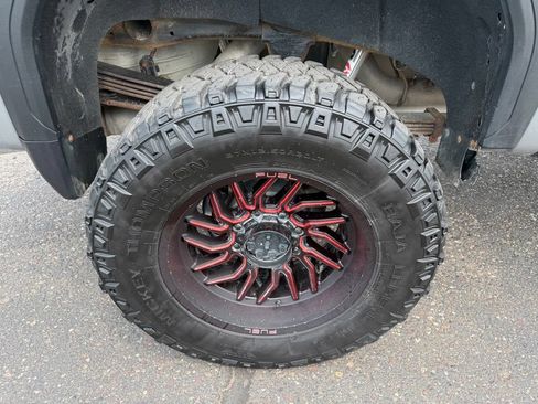 Used 2024 GMC Sierra 2500 AT4 w/ AT4 Premium Plus Package AWD/4WD image 19