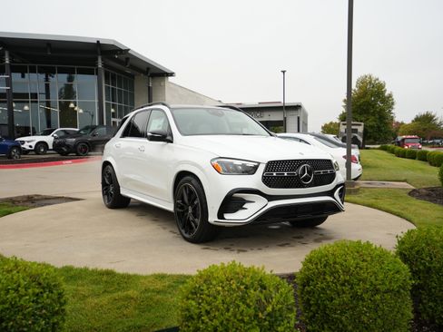 New 2026 Mercedes-Benz GLE 580 4MATIC image 1