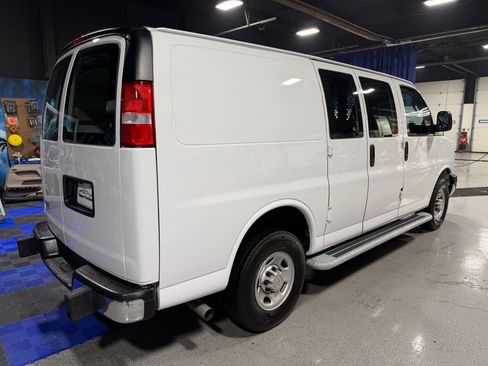 Used 2024 Chevrolet Express 2500 w/ Driver Convenience Package image 7