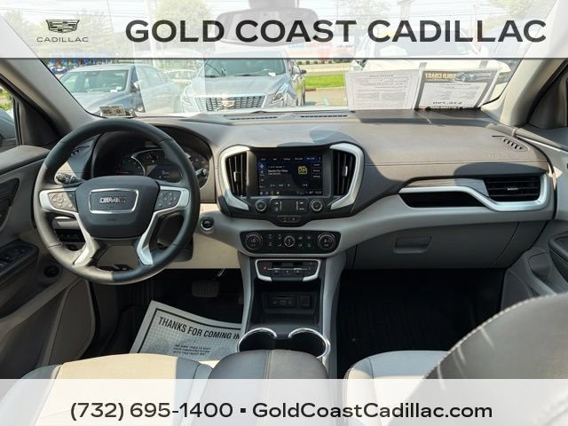 Used 2023 GMC Terrain SLT w/ Tech Package AWD/4WD image 9