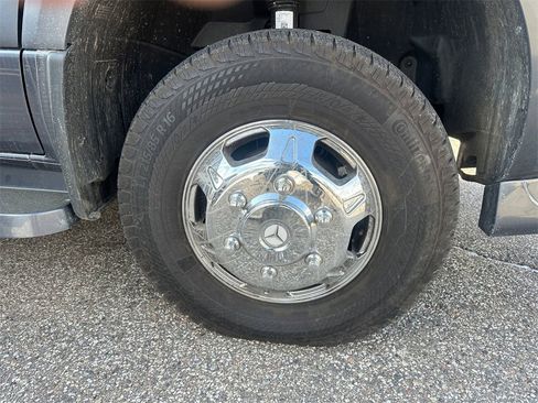 Used 2023 Mercedes-Benz Sprinter 3500 image 31