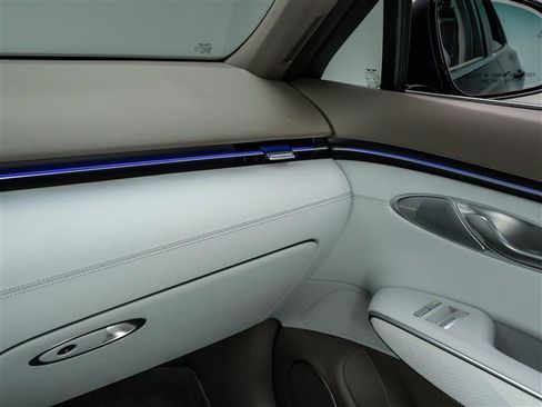 New 2026 Genesis GV70 2.5T Advanced AWD/4WD image 29