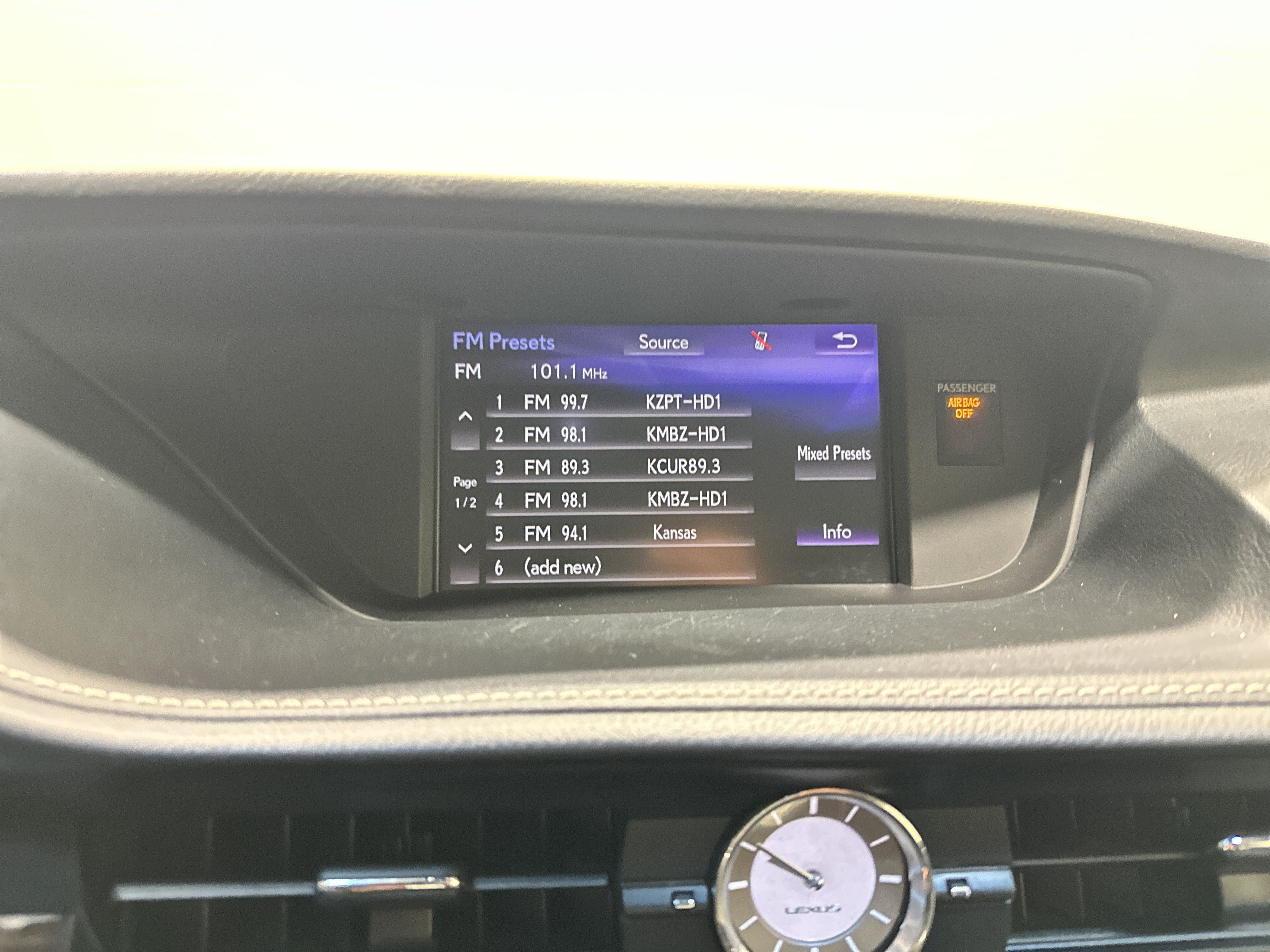 Used 2017 Lexus ES 350 w/ Luxury Package FWD image 23