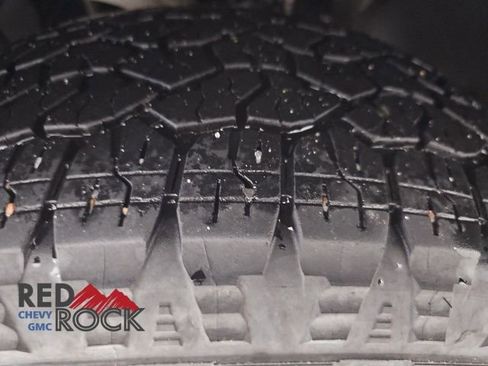 Used 2024 GMC Sierra 1500 Elevation image 10