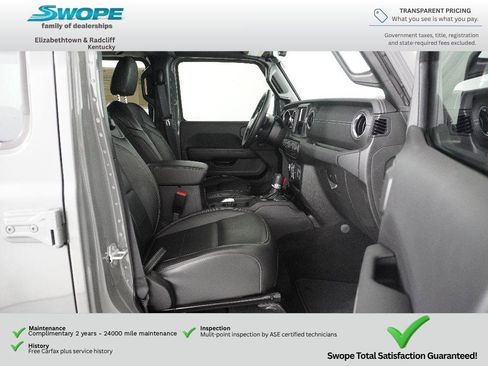 Used 2022 Jeep Wrangler Unlimited Sahara w/ Cold Weather Group AWD/4WD image 11