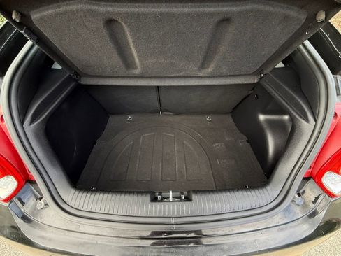 Used 2015 Hyundai Veloster Turbo FWD image 46
